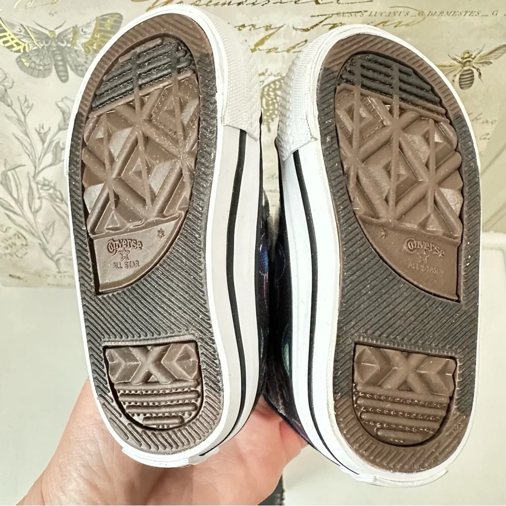 Converse Chuck Taylor All Star Hi Sneaker 1V Bubbles Black (INFANT SIZE: 3 US)